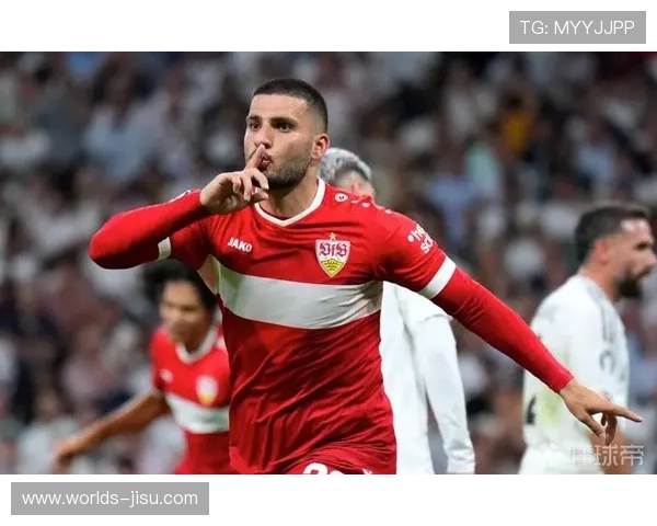 斯图加特前锋昂达夫上演帽子戏法，本赛季进球达两位数